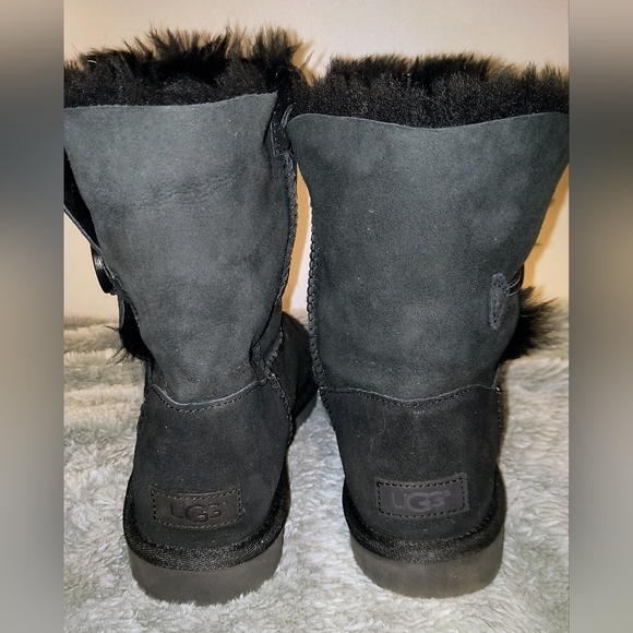 UGG Bailey Button Boots - Picture 4 of 6